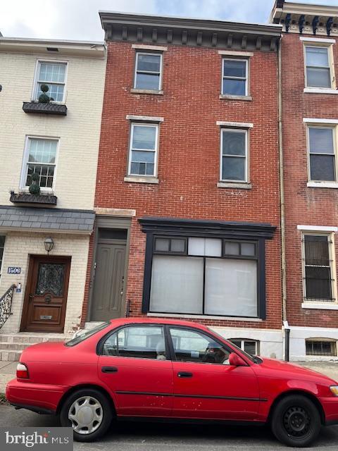 property at 1508 Lombard St