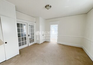 1104 Gregory St in Greensboro, NC - Foto de edificio - Building Photo