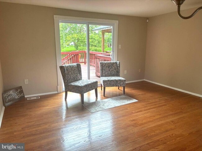 property at 3423 Castle Way
