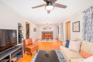 1930 S Kernan Ave in Appleton, WI - Building Photo