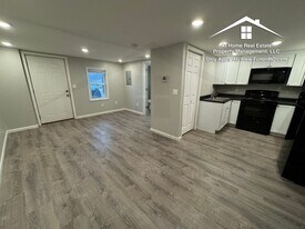 103 E 3rd St in Fulton, MO - Building Photo