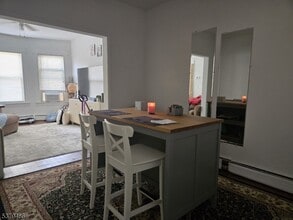 54 Stuyvesant Ave in Lyndhurst, NJ - Building Photo - Building Photo