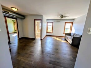 5400 S Harper Ave, Unit 804 in Chicago, IL - Building Photo - Building Photo