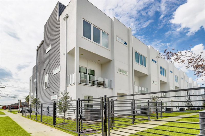 2105 Engelmohr St in Houston, TX - Foto de edificio