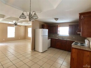 3801 S Sheraton Ave in Pharr, TX - Building Photo - Building Photo