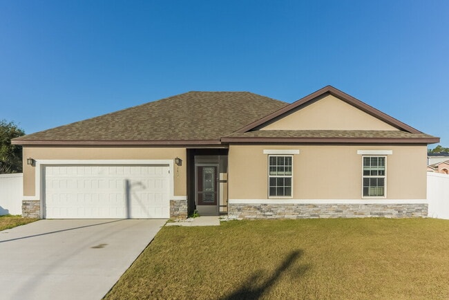 property at 1424 Kissimmee Ct