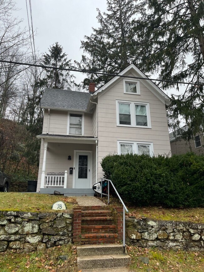 78 Scudder Ave Rentals in Northport, NY