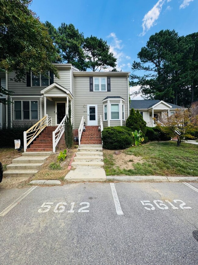 property at 5612 Darrow Dr