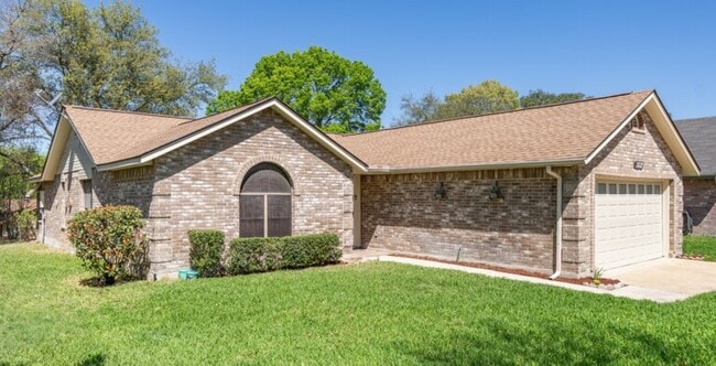 property at 3632 Fox Run