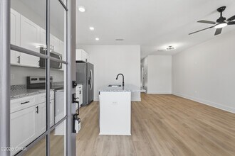 2316 E 19th Pl in Panama City, FL - Building Photo - Building Photo