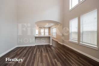 16411 Little Pine Creek Dr in Humble, TX - Foto de edificio - Building Photo