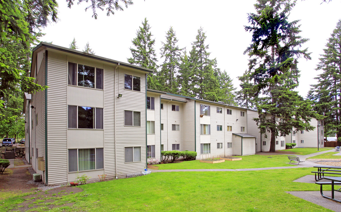 Hidden Village Apartments in Bellevue, WA - Foto de edificio