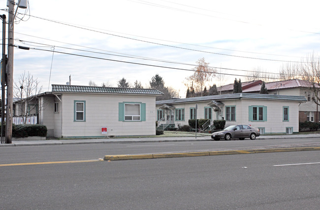 Taylor Court Apartments in Auburn, WA - Building Photo - Building Photo