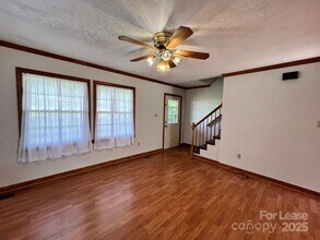 185 N Gibbs Rd in Mooresville, NC - Building Photo - Building Photo