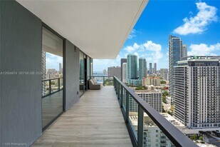 788 NE 23rd St, Unit 2401 in Miami, FL - Building Photo