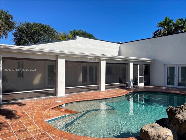 7940 SW 173rd Terrace in Palmetto Bay, FL - Building Photo - Building Photo