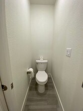 12794 Knightsbrook Ave in Rancho Cordova, CA - Building Photo - Building Photo