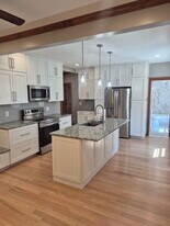 285 Marlborough St, Unit 1st floor in Portland, CT - Building Photo