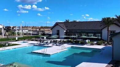 22457 E Watford Dr in Queen Creek, AZ - Building Photo - Building Photo