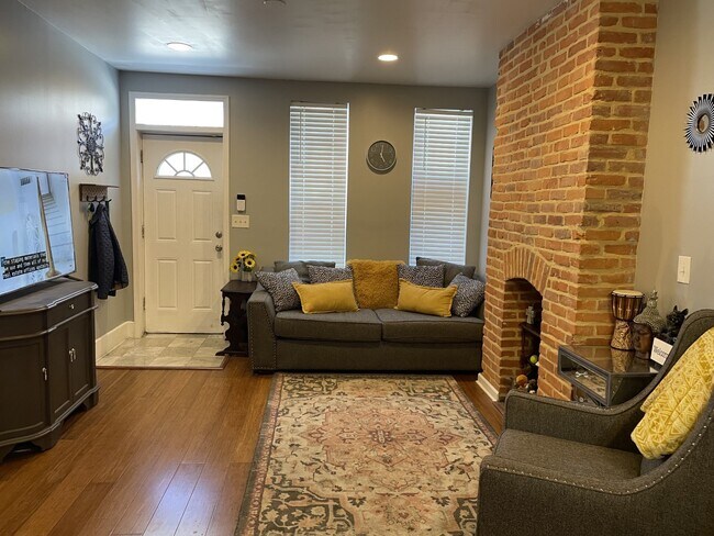 1336 Washington Blvd photo'