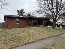 2225 Yount St in Lafayette, IN - Building Photo