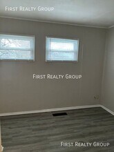 4572 Gardendale Ave in Dayton, OH - Building Photo - Building Photo