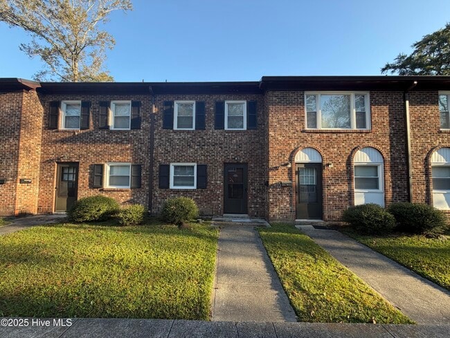 property at 133 Stratton Pl