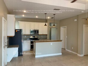 1895 Lexington Pl in Tarpon Springs, FL - Foto de edificio - Building Photo