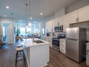 4507 E Martin Luther King Jr Blvd in Austin, TX - Building Photo - Building Photo