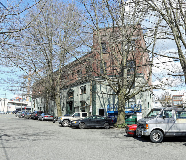 Curtiss Apartments in Seattle, WA - Building Photo - Building Photo