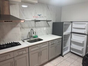 34-29 69th St in Queens, NY - Building Photo - Building Photo