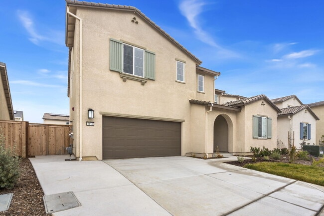 8151 Lavigne Cir in Elk Grove, CA - Building Photo - Building Photo