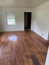 1302 Mann Ave in Flint, MI - Building Photo - Building Photo