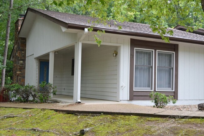 25 Tomisa Ln in Hot Springs Village, AR - Foto de edificio - Building Photo