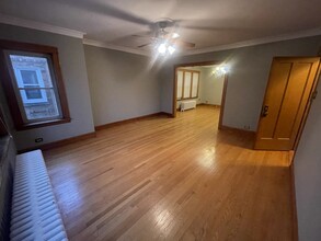 5540 N Austin Ave in Chicago, IL - Building Photo - Building Photo