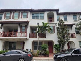 2578 SW 119th Way in Miramar, FL - Building Photo
