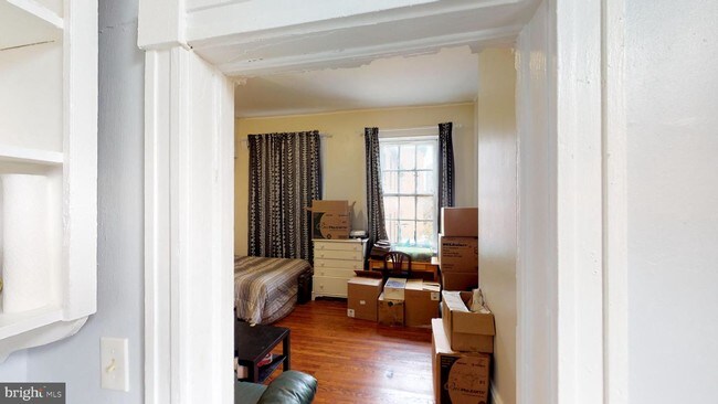 24 E Madison St-Unit -E in Baltimore, MD - Building Photo - Building Photo