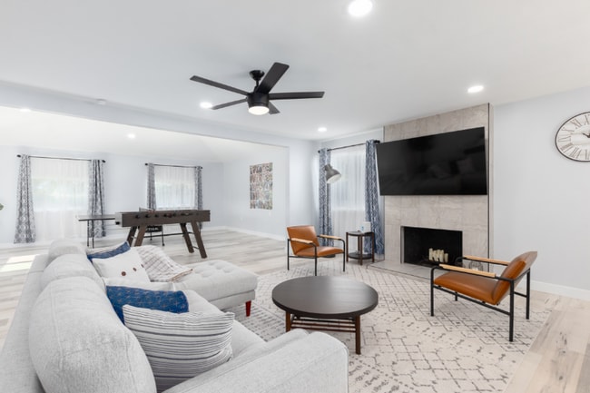 3950 Marlesta Dr in San Diego, CA - Building Photo - Building Photo