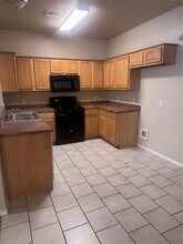 9609 SW 16th St in Oklahoma City, OK - Building Photo - Building Photo