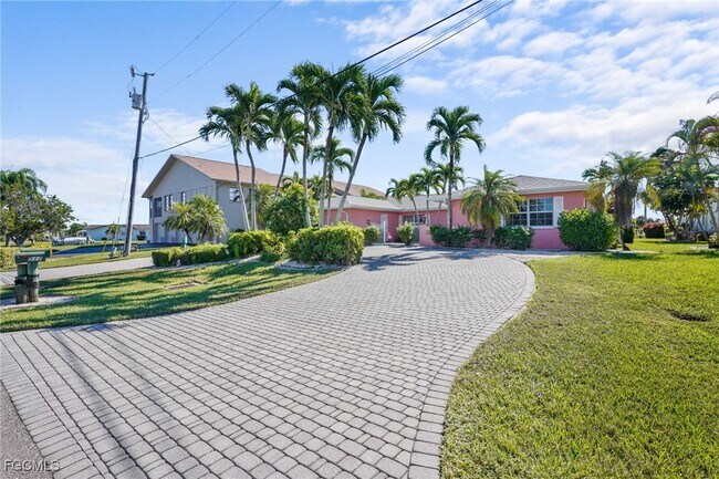 property at 517 SE 43rd St