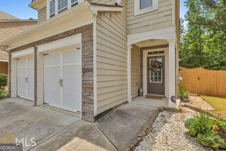 6098 Allpoint Way in Fairburn, GA - Building Photo - Building Photo
