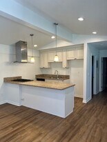 Villas at Orange in Orange, CA - Building Photo