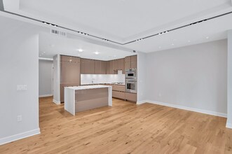 1781 N Pierce St in Arlington, VA - Building Photo - Building Photo