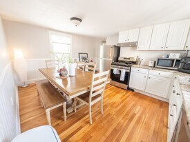 68 Pleasant St in Cambridge, MA - Building Photo