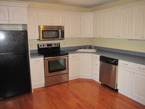 308 Quarry St, Unit 502 in Quincy, MA - Building Photo - Building Photo