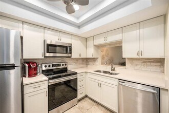 3511 59th Ave W in Bradenton, FL - Foto de edificio - Building Photo
