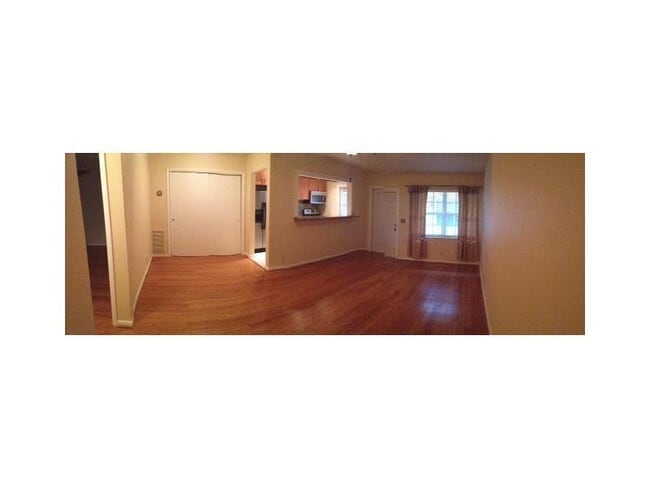 2404 NE 33rd Ave in Fort Lauderdale, FL - Foto de edificio - Building Photo