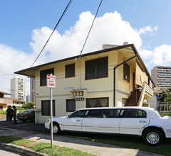 607 Coolidge St in Honolulu, HI - Building Photo - Building Photo