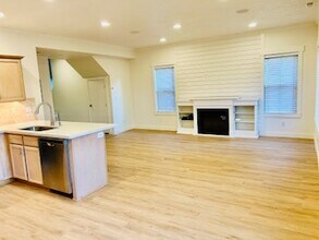 6754 950 E in Midvale, UT - Building Photo - Building Photo