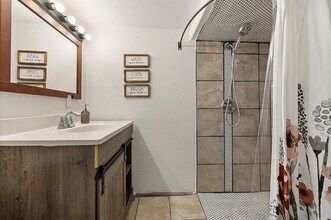 718 East Blvd in Rapid City, SD - Building Photo - Building Photo